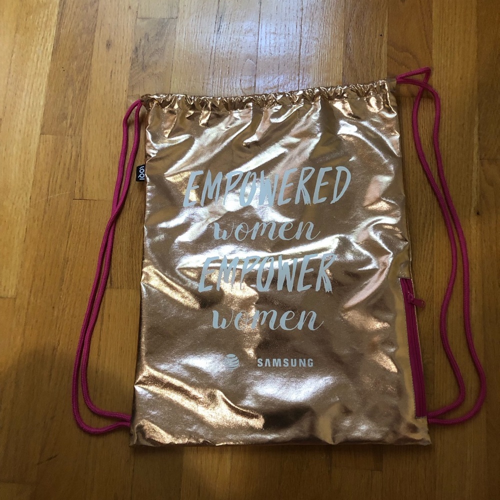 Pull tighten back pack limited edition